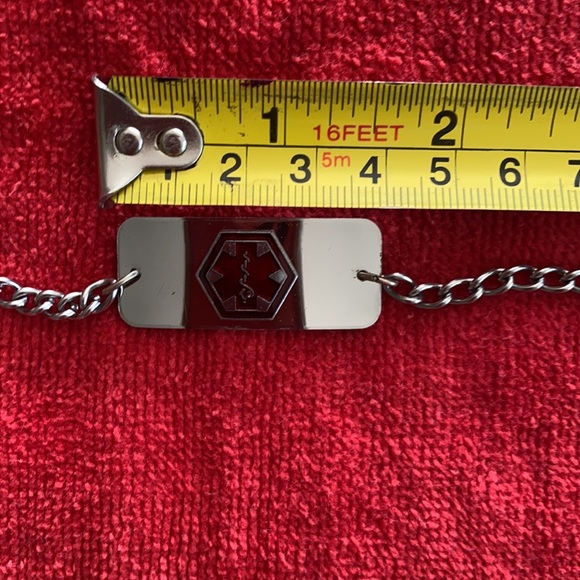 TETANUS ALLERGY BRACELET (medical) - Picture 6 of 9